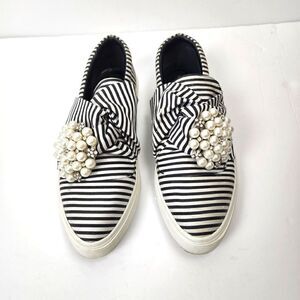 WENDY WILLIAMS BLACK AND WHITE BROOCH SLIP ON SHOES SIZE 7M